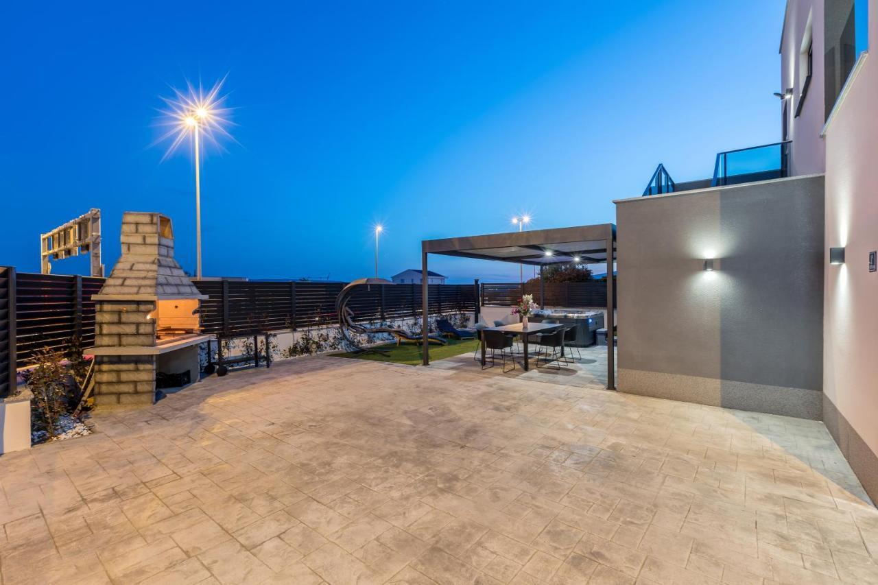 Luxury Apartments Katarina คาชเตลา ภายนอก รูปภาพ
