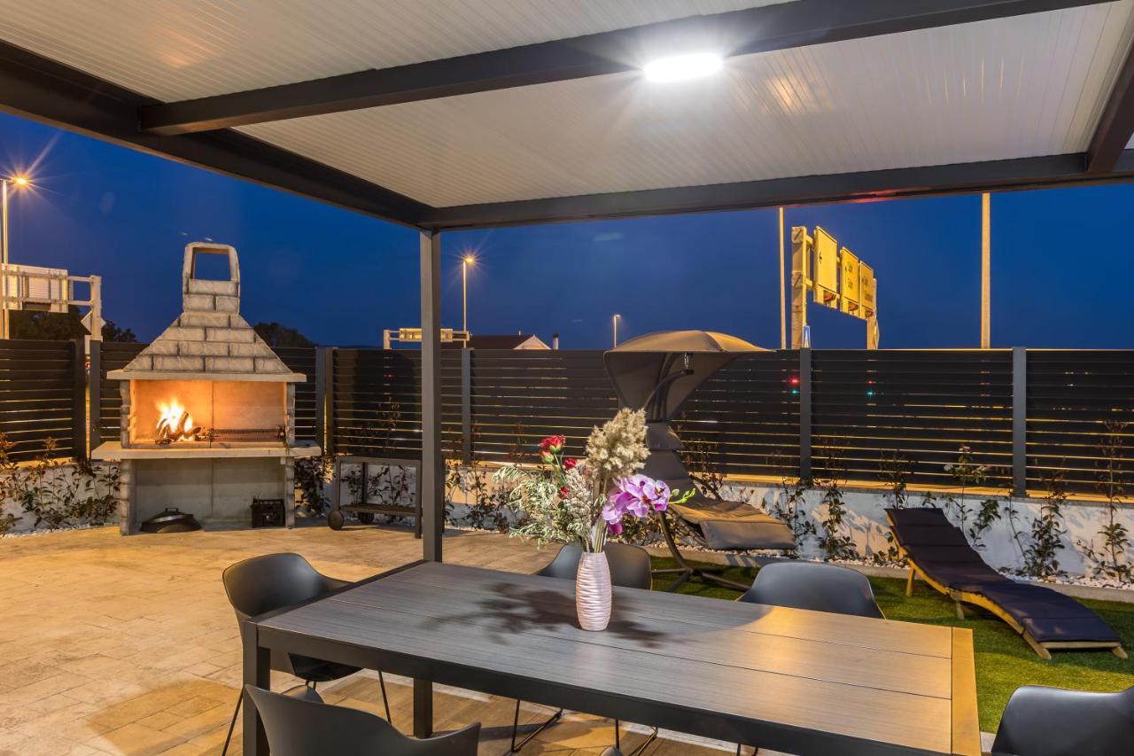 Luxury Apartments Katarina คาชเตลา ภายนอก รูปภาพ