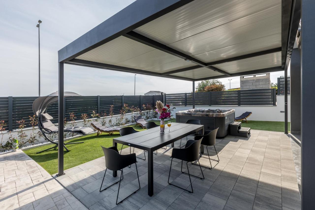 Luxury Apartments Katarina คาชเตลา ภายนอก รูปภาพ