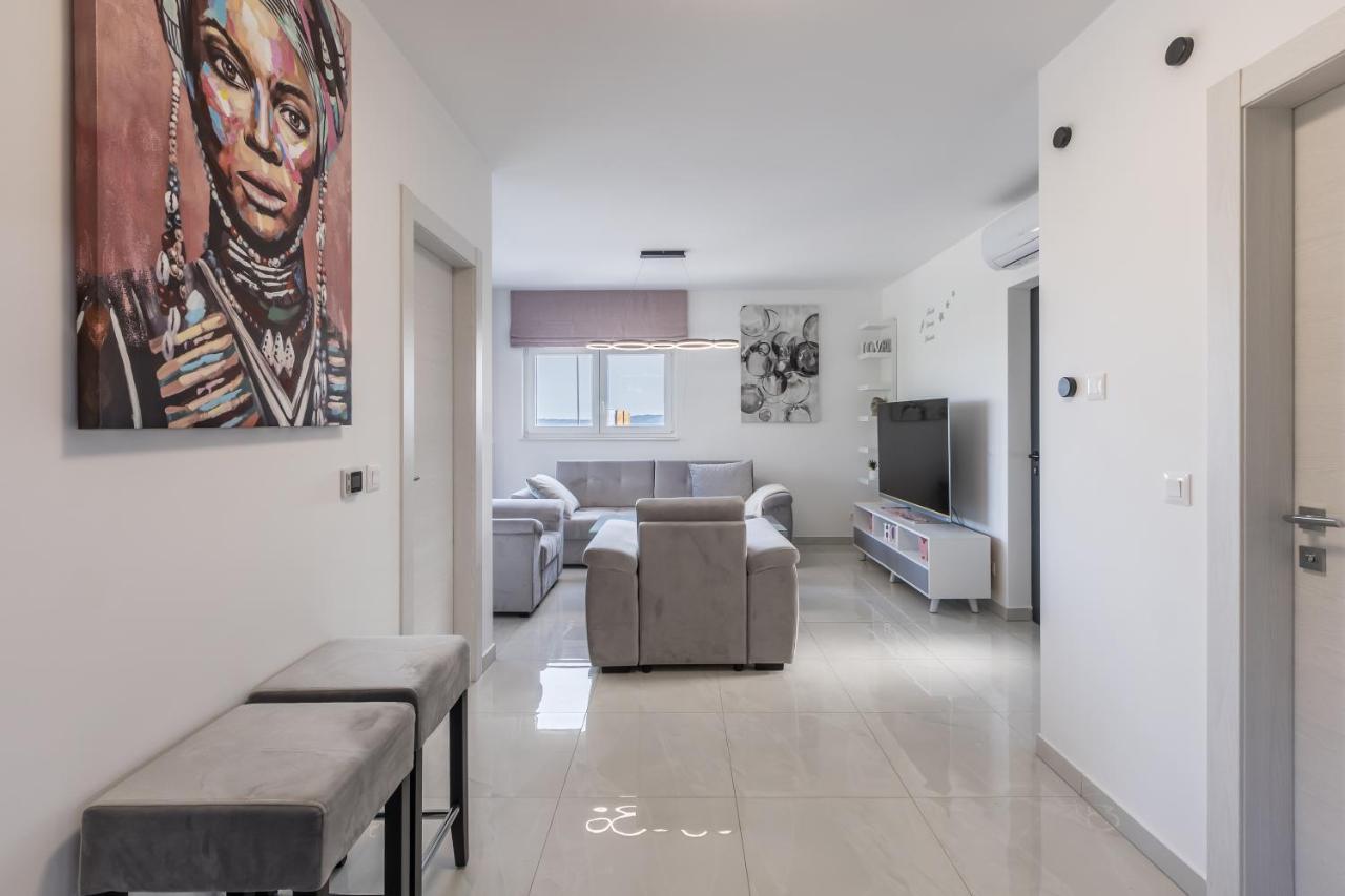 Luxury Apartments Katarina คาชเตลา ภายนอก รูปภาพ